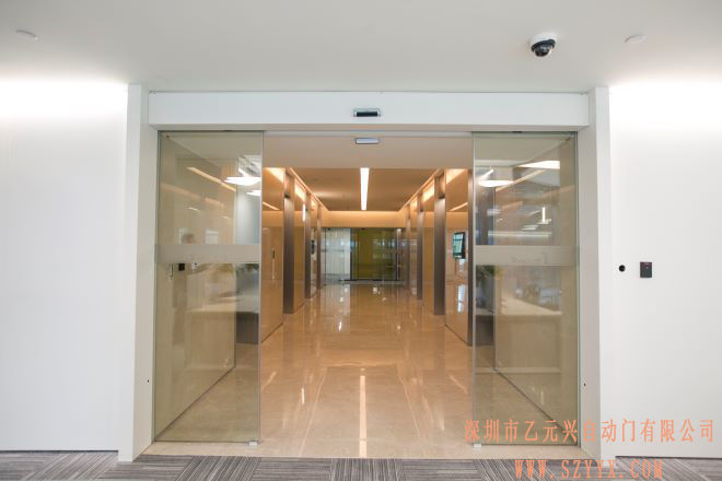 騰訊大廈自動門 騰訊大廈自動門